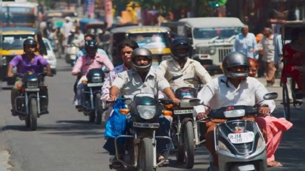 రవాణా శాఖలో కొత్త రూల్స్.. మైనర్లు పట్టుబడితే 25000 ఫైన్