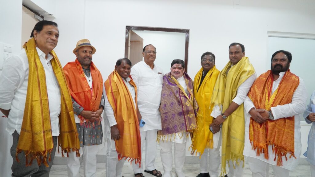 మాజీ ఎంపీల ఆత్మీయ సమావేశం