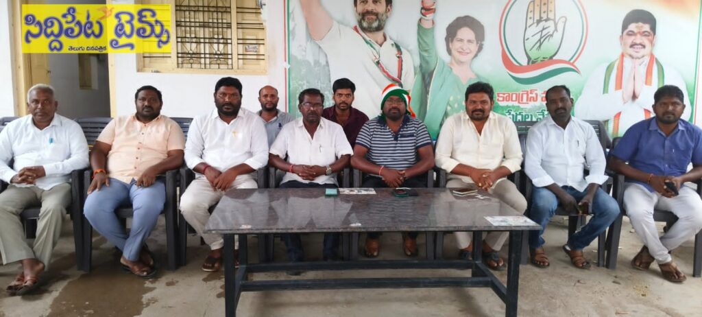 కౌశిక్ రెడ్డి మంత్రి పొన్నం ప్రభాకర్ కు బహిరంగ క్షమాపణ చెప్పాలి