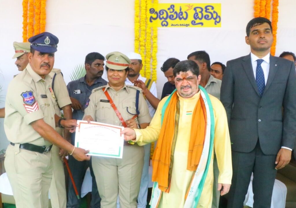 గిరిజన బిడ్డకు ప్రశంసా పత్రం