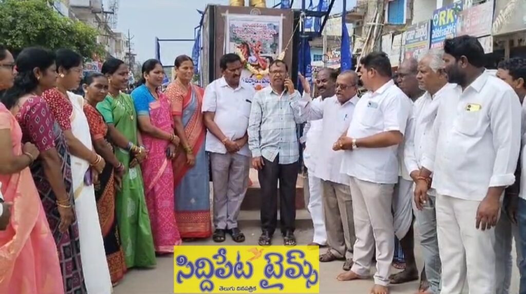 ఘనంగా సర్దార్ సర్వాయి పాపన్న గౌడ్ 374వ జయంతి