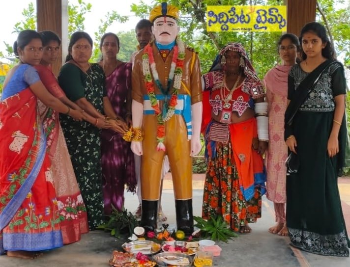 సోదరుని విగ్రహానికి ప్రతి ఏటా రాఖీలు కడుతున్న అక్కా చెల్లెల్లు.. కంటతడి పెట్టిస్తోన్న స్టోరీ