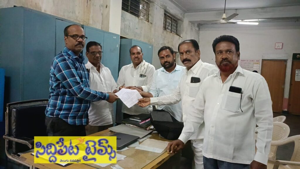జిల్లా కేంద్రానికి, పుణ్య క్షేత్రాలకు హుస్నాబాద్ డిపో బస్సులను నడిపించాలి