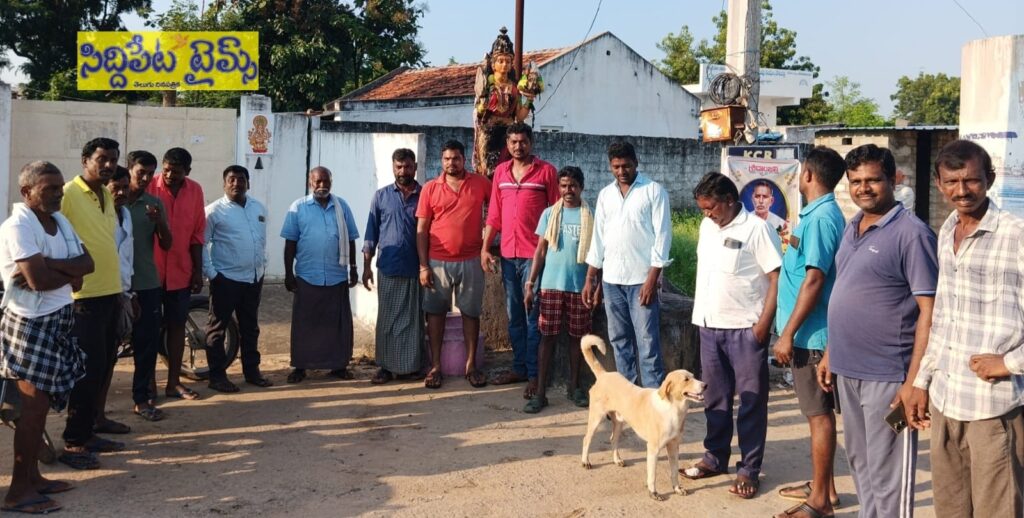 తెలంగాణ తల్లి విగ్రహానికి నిప్పు పెట్టిన గుర్తుతెలియని దుండగులు  