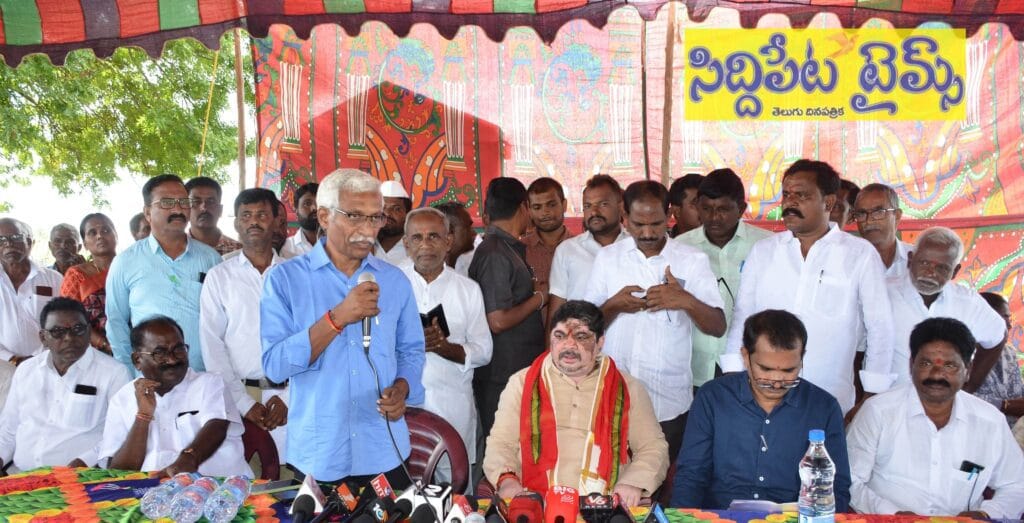 ఇంటిగ్రెటెడ్ రెసిడెన్షియల్ పాఠశాల కు భూమి పూజ చేసిన మంత్రి పొన్నం ప్రభాకర్ గౌడ్