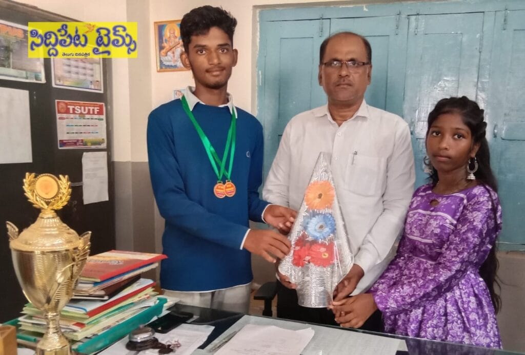 రాష్ట్ర స్థాయి పోటీలకు ఎంపికైన హుస్నాబాద్ విద్యార్థులు