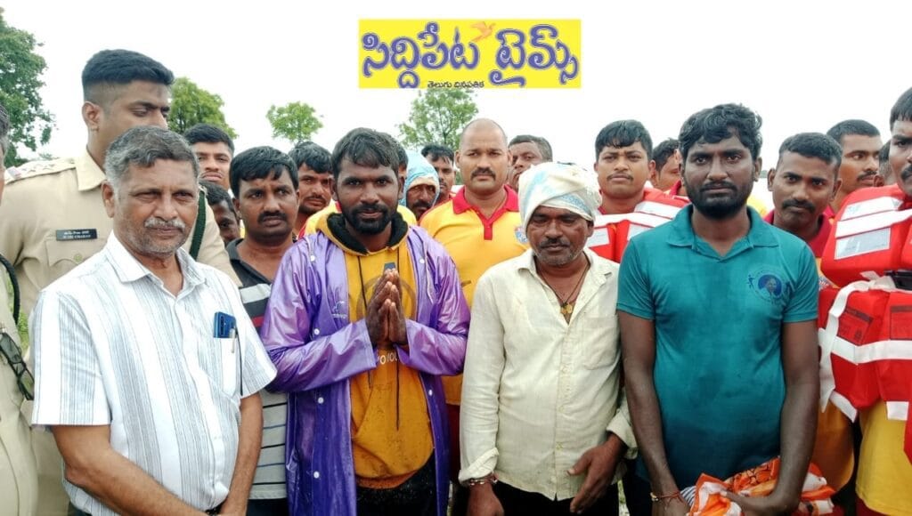 ఉత్కంఠకు తెర.. రైతులను ఒడ్డుకు చేర్చిన ఎస్డిఆర్ఎఫ్ బృందం