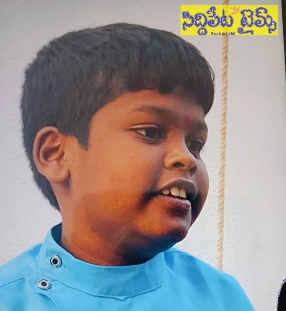 హుస్నాబాద్ గురుకుల పాఠశాలలో విద్యార్థి అనుమానాస్పద మృతి