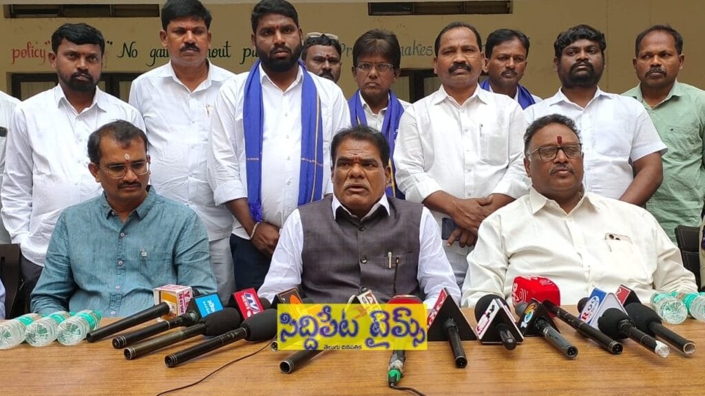 దళిత విద్యార్థి వివేక్ మృతి పై రాష్ట్ర ఎస్సీ, ఎస్టీ కమిషన్ విచారణ