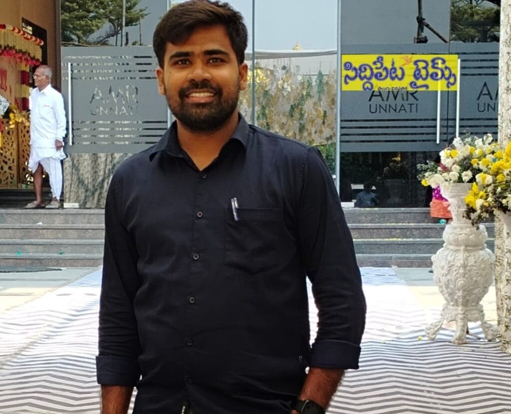 ఒకేసారి 6 ప్రభుత్వ ఉద్యోగాలకు ఎంపికైన మూడావత్ ప్రభాకర్