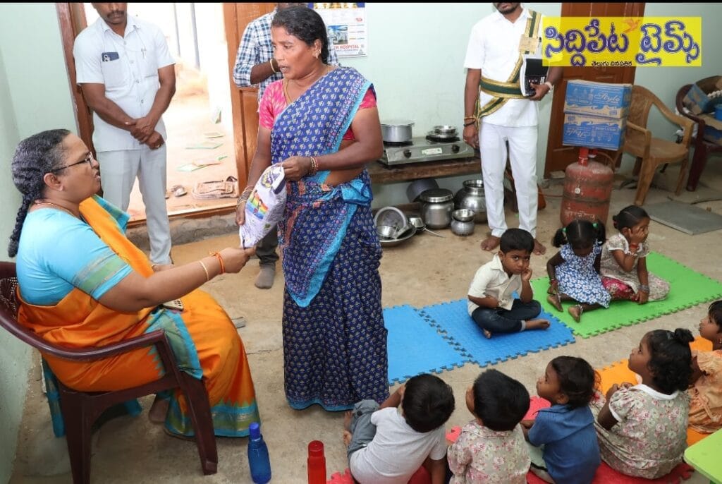 హుస్నాబాద్ మండలంలో జిల్లా కలెక్టర్ కె. హైమావతి ఆకస్మిక పర్యటన