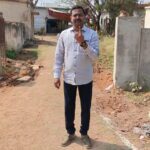 ఓటు హక్కును వినియోగించుకున్న డీసీసీ జిల్లా చైర్మన్ డాక్టర్ సంతోష్ కుమార్